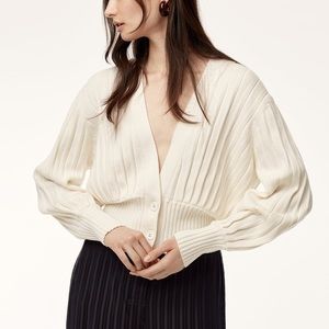 Aritzia Wilfred Thais Plunge Front Cardigan in Oak